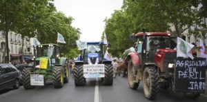 les-agriculteurs-en-colere-a-l-assaut-de-paris