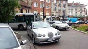 voiture_bus_bloque_615_aulnay