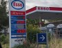 L&rsquo;étrange station Esso à Sevran et ses herbes&nbsp;folles